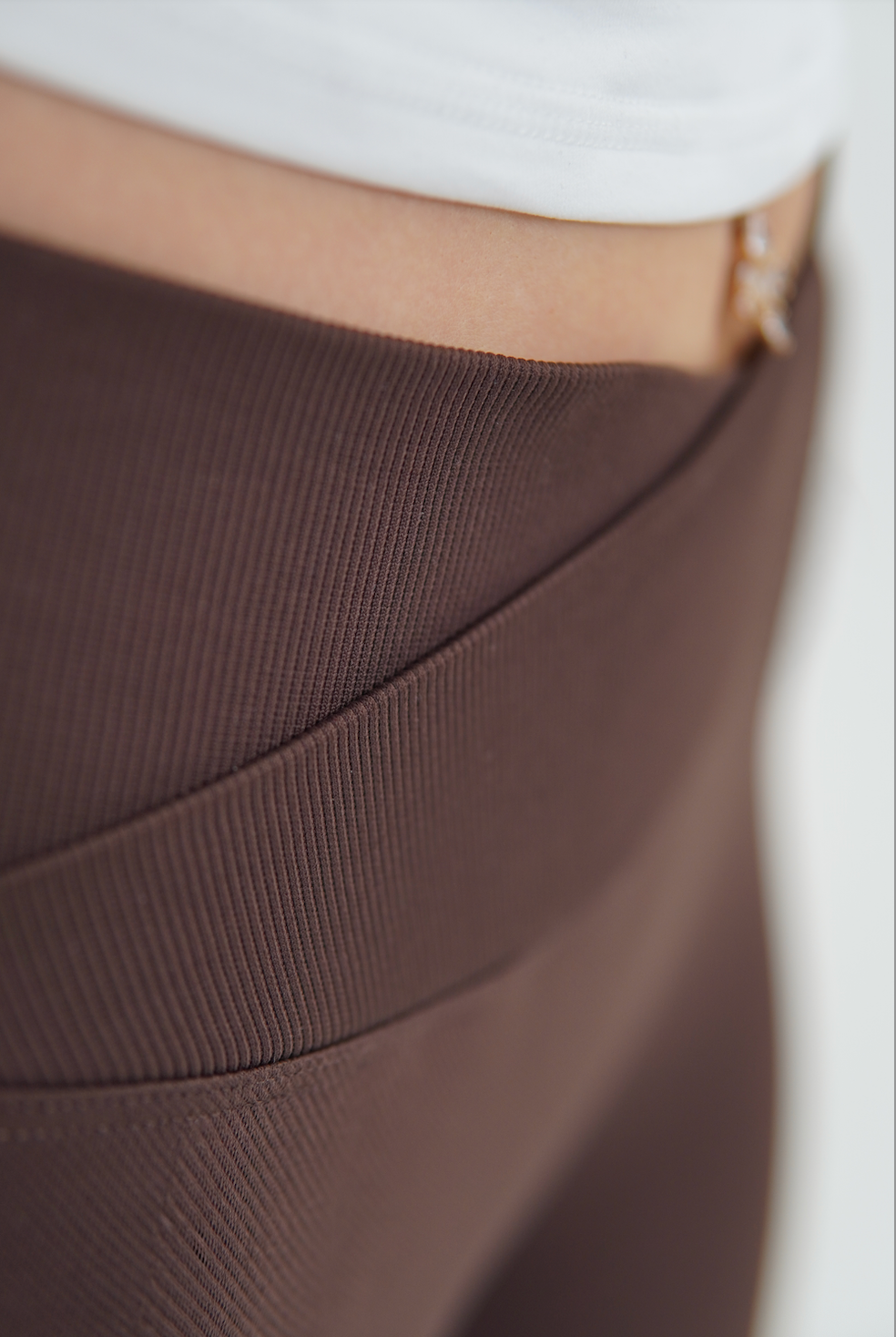 Sculpt Flare V-shape Truffle