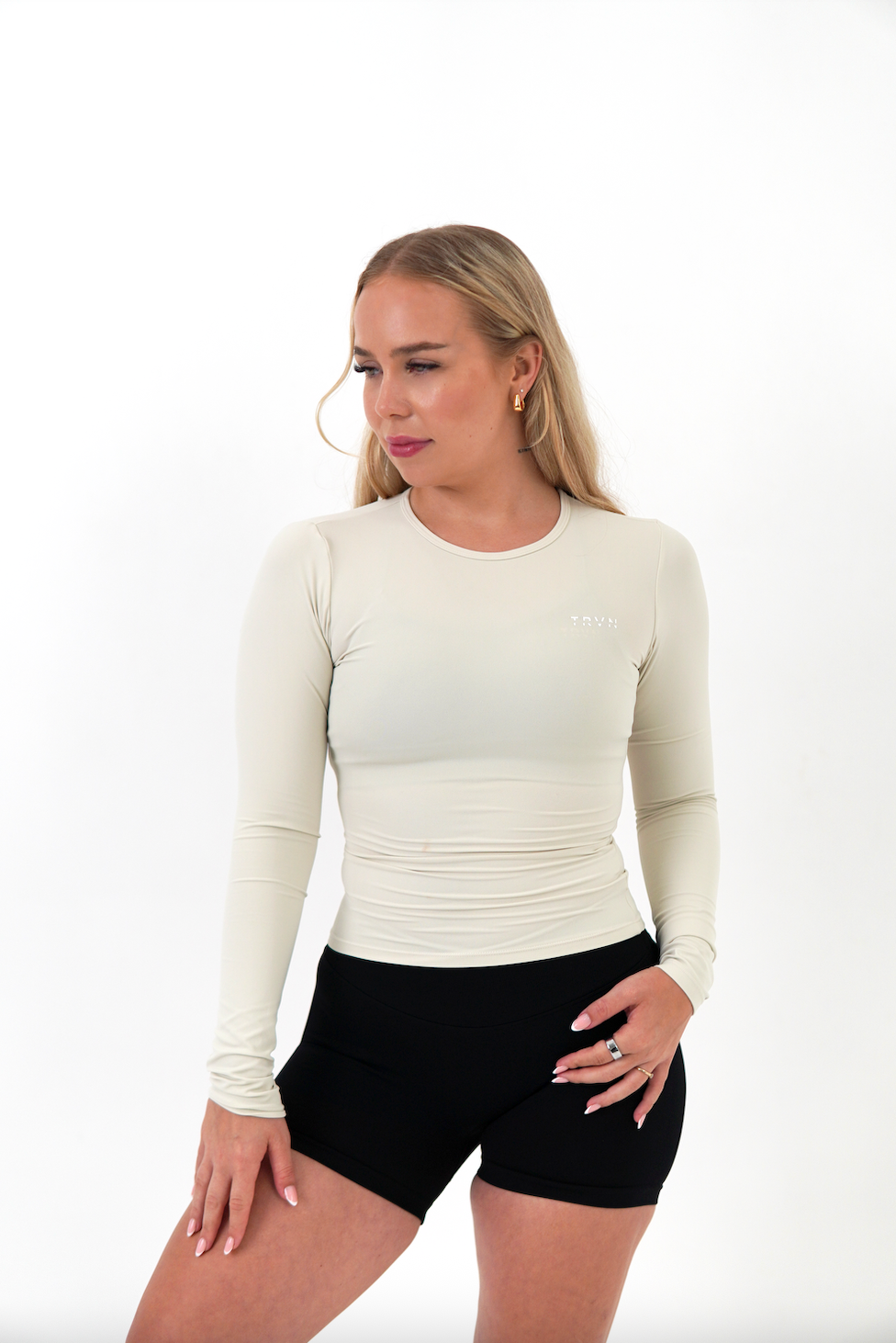 Pre-Order fra 20. mars: Base Genser