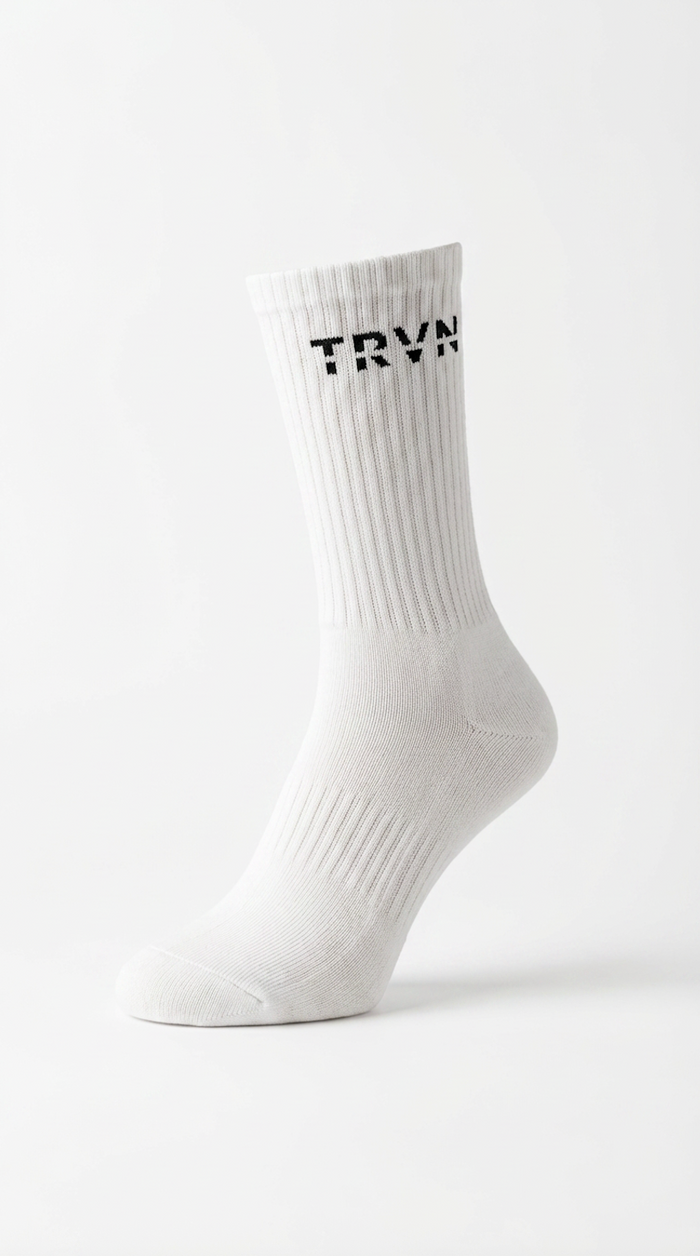 1 pk Hvite Ribbestrikkede Sokker – TRVN (Svart logo)
